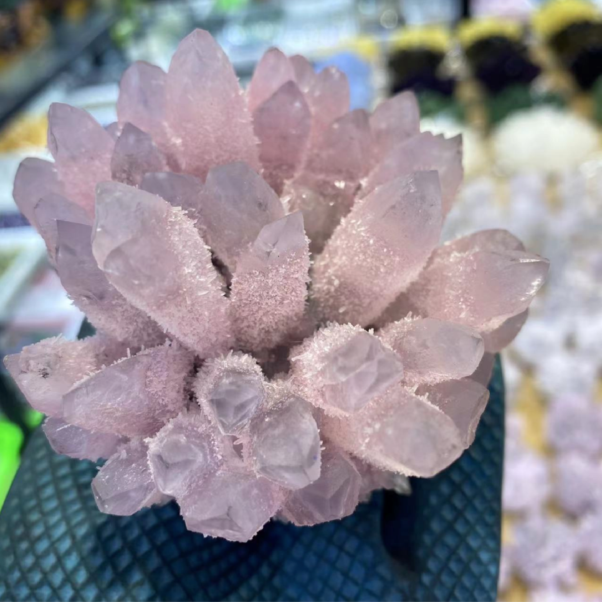 Natural Rose Crystal Cluster, Pink Crystal Stone, Pink quartz, Flower Quartz Crystal Cluster, Crystal Gemstone